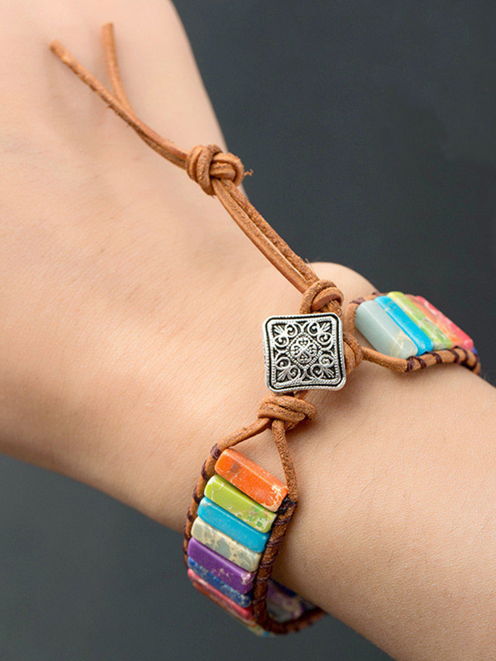 Náhrdelník z přírodního kamene 7 čakrových léčebných korálků