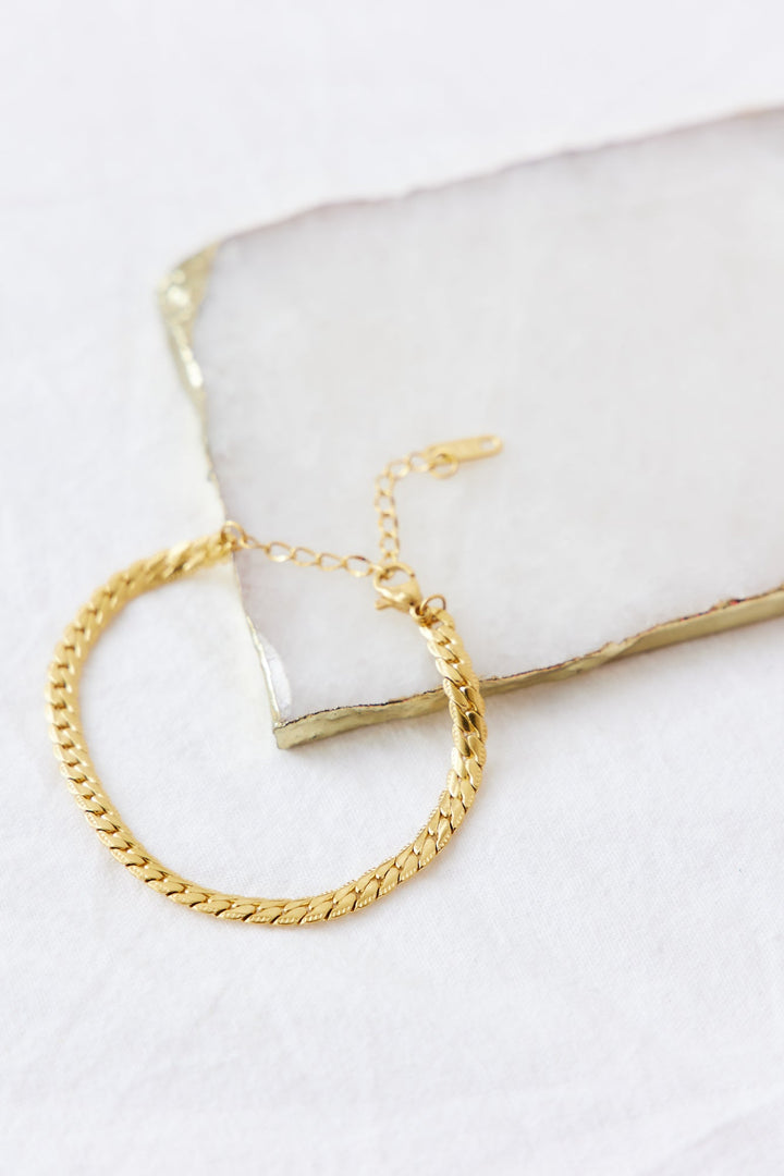 Náramek s cherubínským motivem z pozlaceného 18K zlata