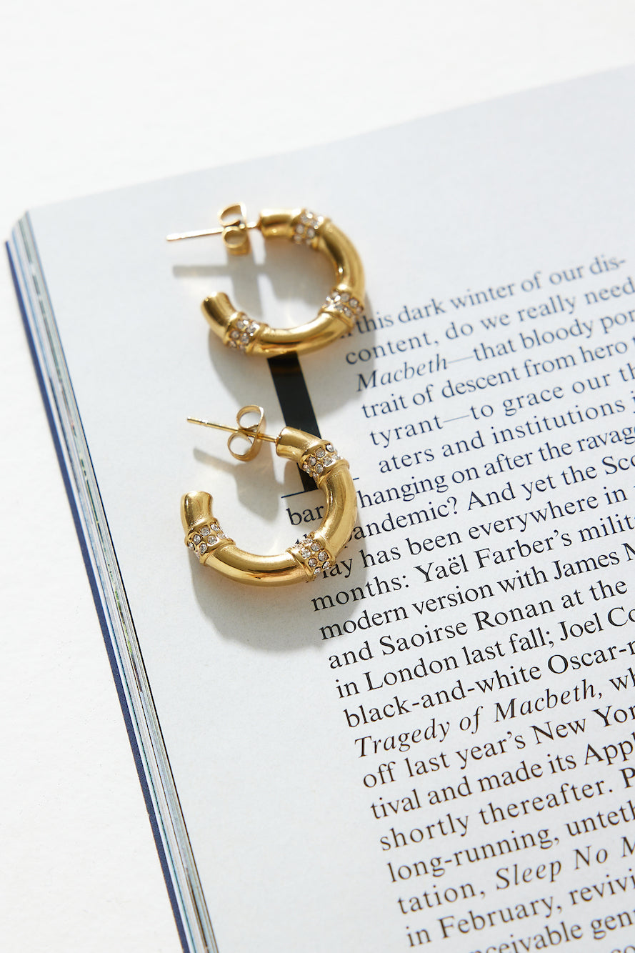 Zlaté pozlacené jemné kruhy