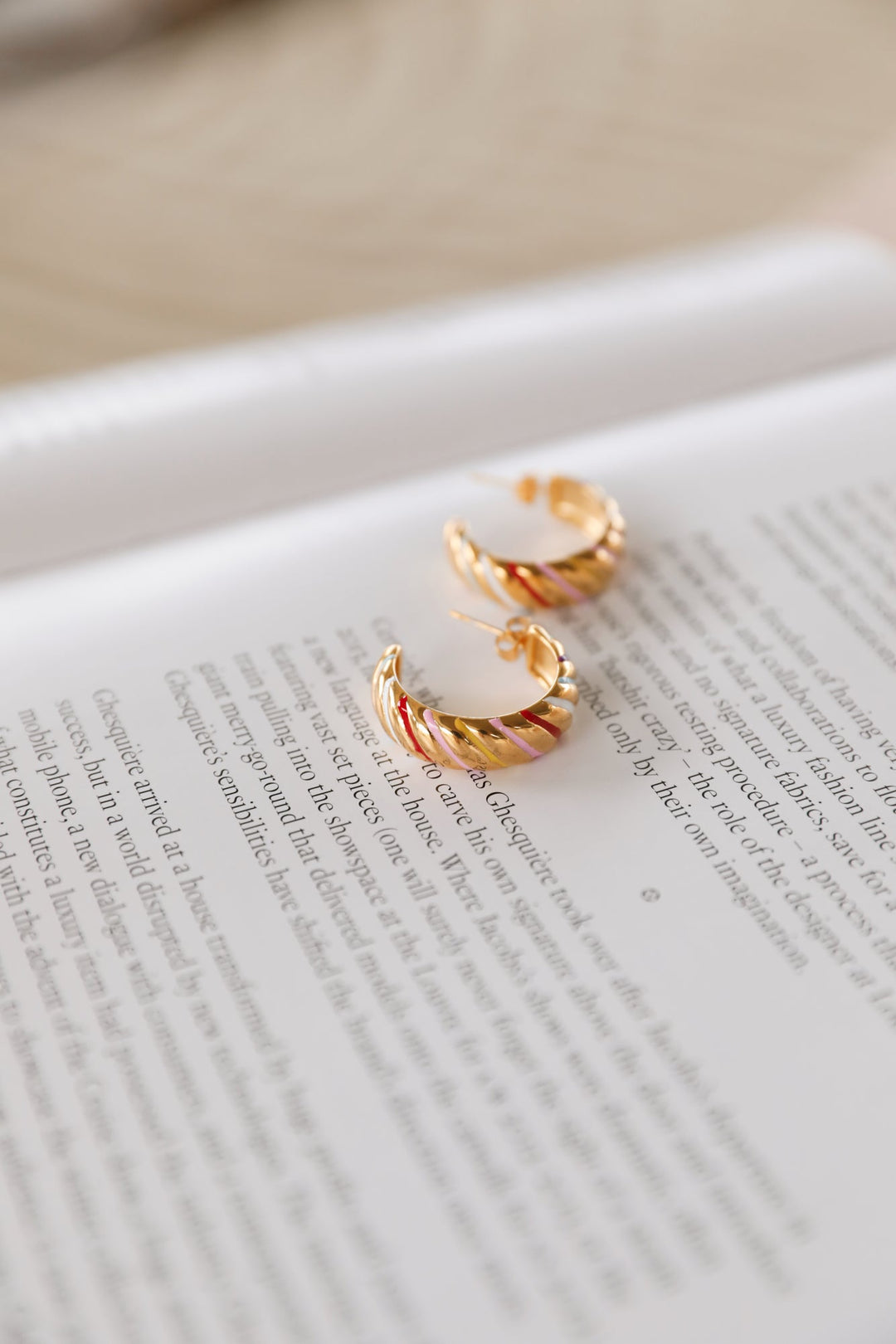 Náušnice s 18K zlatým pozlacením Liquorice Dreams