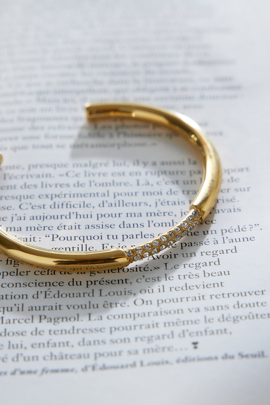 Náramek z 18k zlata s prohlášením